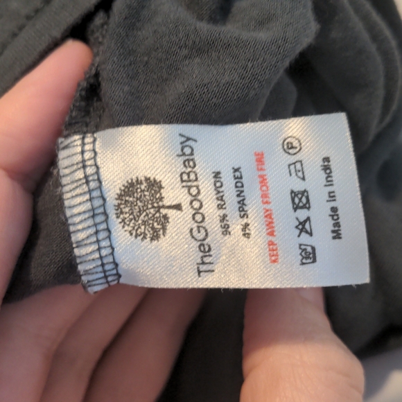 Carseat/nursing cover - Picture 3 of 3